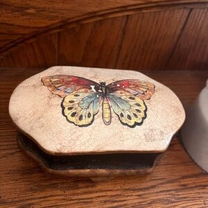 Decorative container